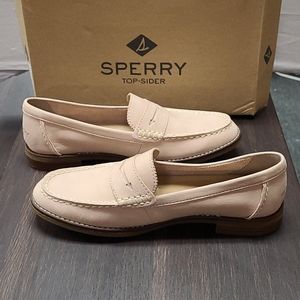 Sperry W Seaport Penny Loafer

Sz 6.5 Rose Dust